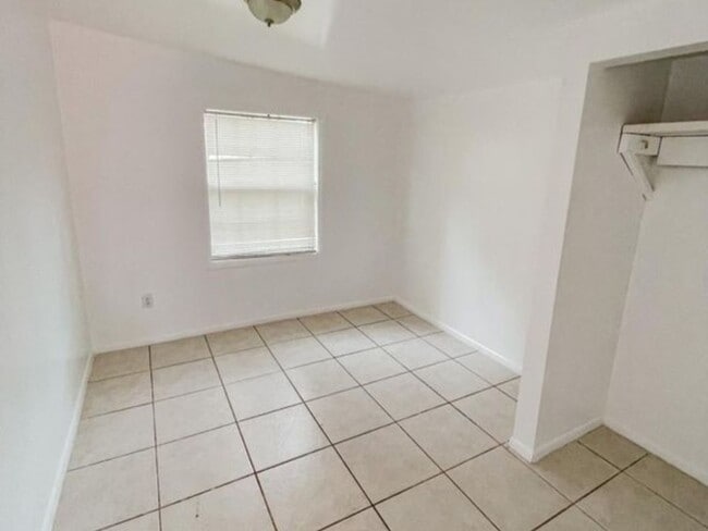 Building Photo - 3 Bedroom Single Family Home in Punta Gorda