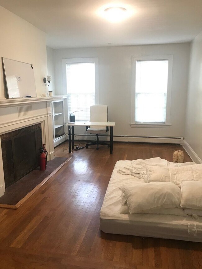 Foto del edificio - 256 Bradley St