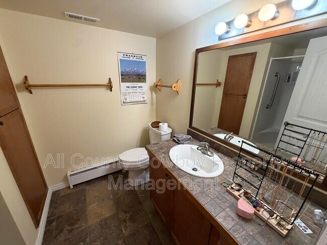 Foto del edificio - 4118 Cliff St