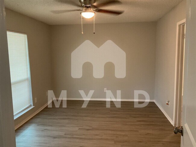Foto del edificio - 9511 Rutherglen Dr