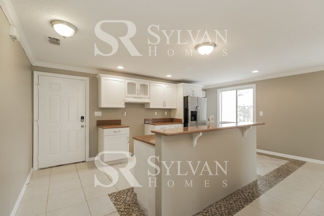 Building Photo - At Last, This Is What You Have Been Searching For!