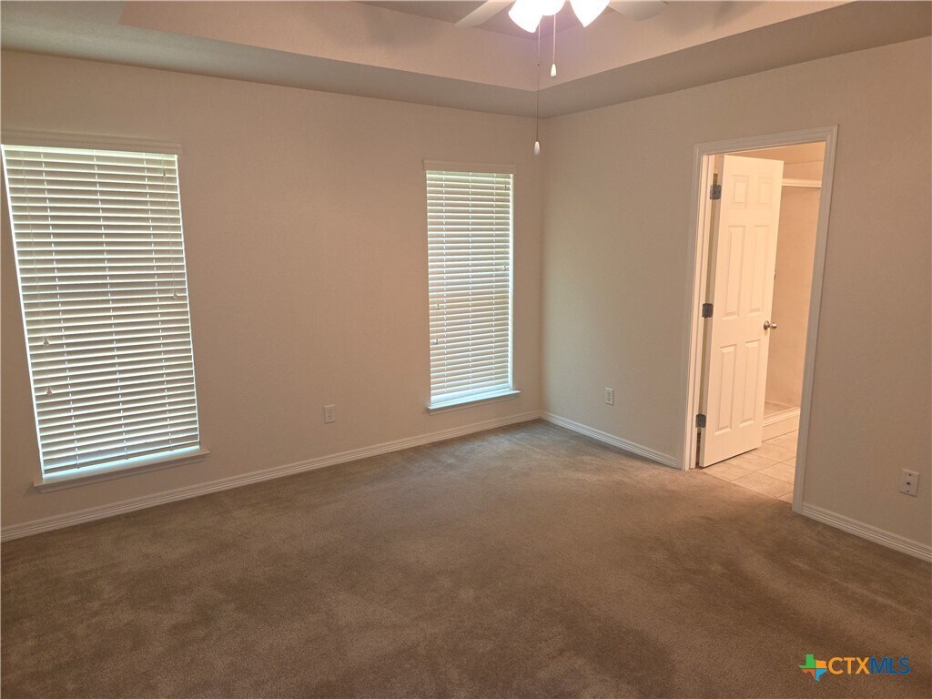 Building Photo - 5209 Foxhill Rd
