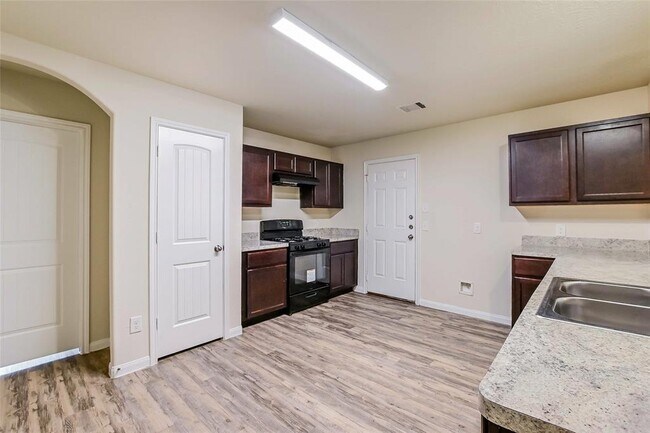 Building Photo - 18827 Brescia Ln