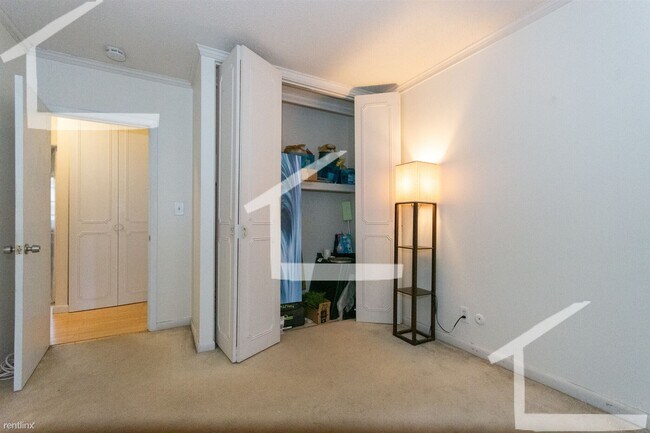 Foto del edificio - 3 br, 2 bath Condo - 215 Lake Shore Rd # 20
