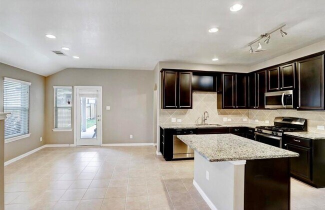 Foto del edificio - 27007 Barrow Glen Dr