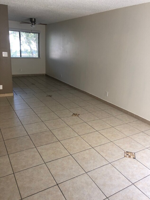 7308 Haskell Ave Unit 6, Los Angeles, CA 91406 Apartments in Los