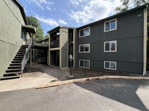 Building Photo - 8332 SW 21st Ave