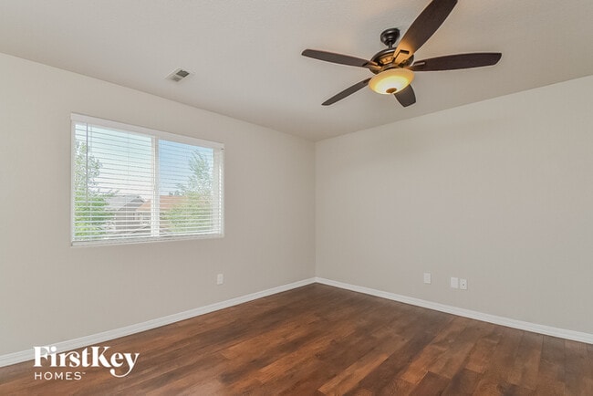 Building Photo - 11885 Wildwood Ridge Dr