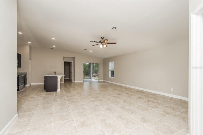 Foto del edificio - 3241 Hall Rd SE