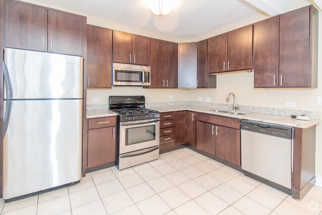Building Photo - 3446 N Damen Ave