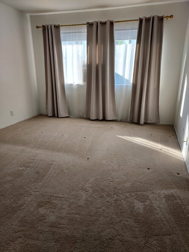 Foto principal - 1280 Coyote Creek Pl