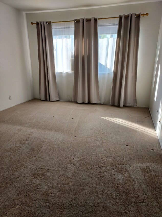 Primary Photo - 1280 Coyote Creek Pl