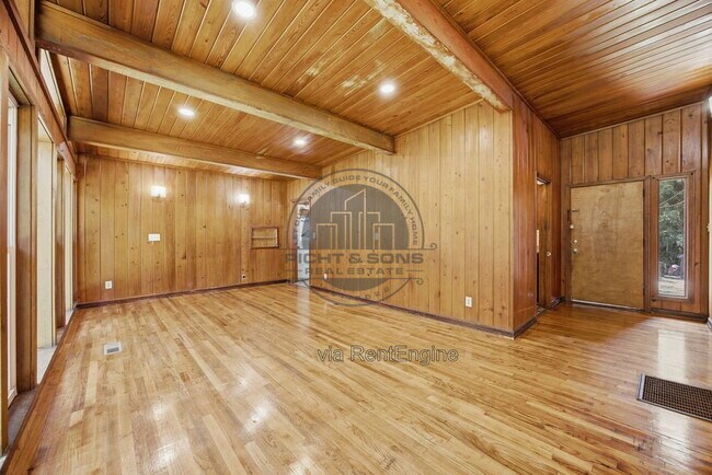Foto del edificio - 2203 Amelia Cir