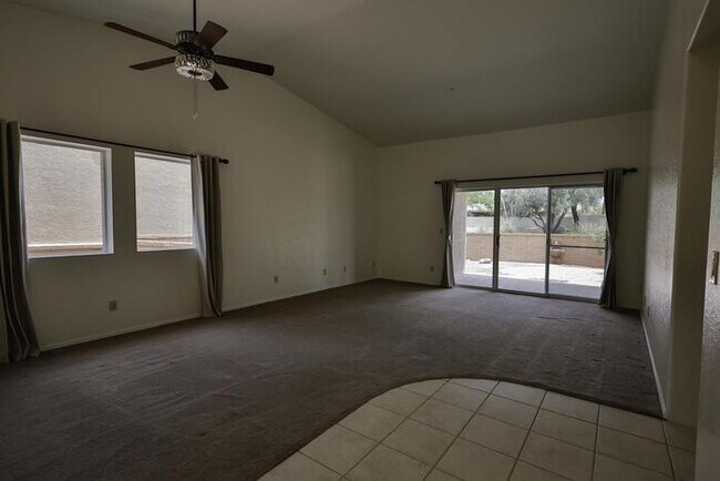 Foto del edificio - 1306 N Mourning Dove Rd