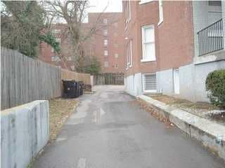 Building Photo - 1315 S 6th St
