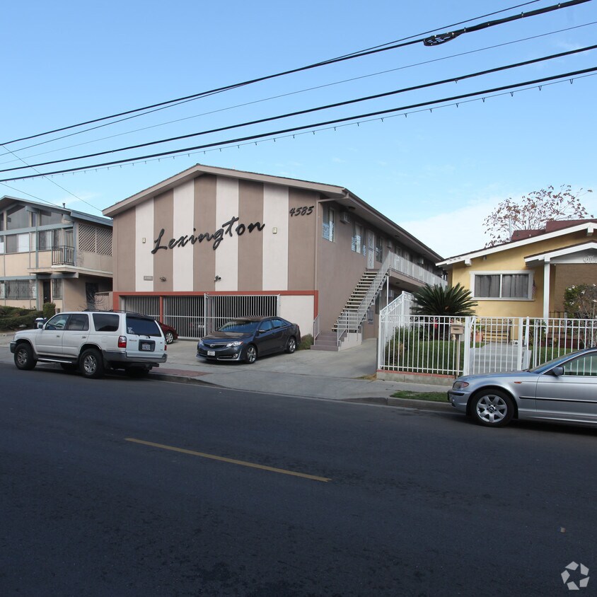 Primary Photo - 4585 W Lexington Ave