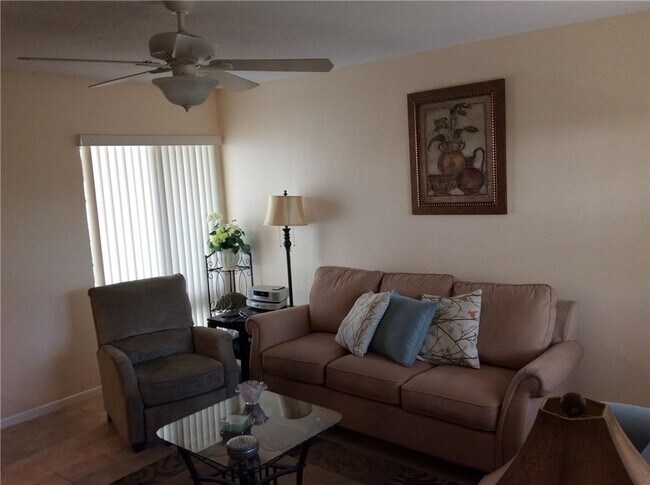 Foto del edificio - 234 Hibiscus Ave