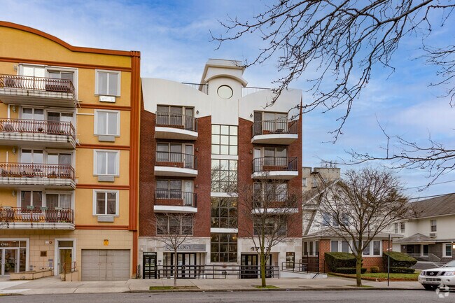 Building Photo - 1773 E 19th St