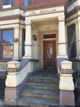 Building Photo - 827 Washington St