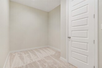 Building Photo - 4643 Galesburg St