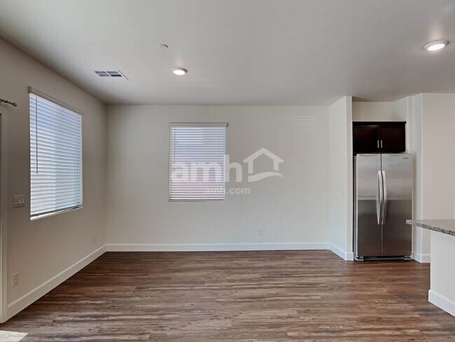 Foto del edificio - 87 Miners Reserve Ln