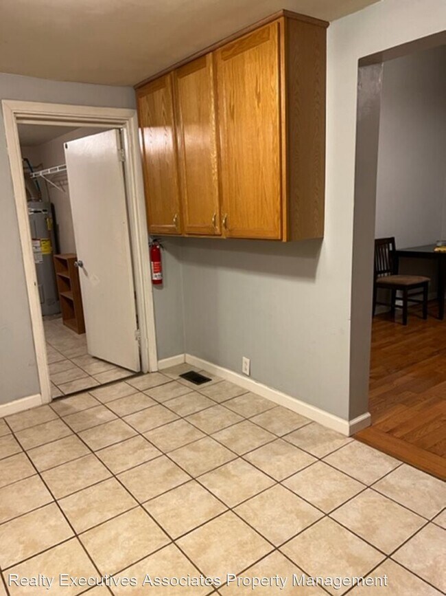 Foto del edificio - 2 br, 2 bath House - 218 East Caldwell Ave