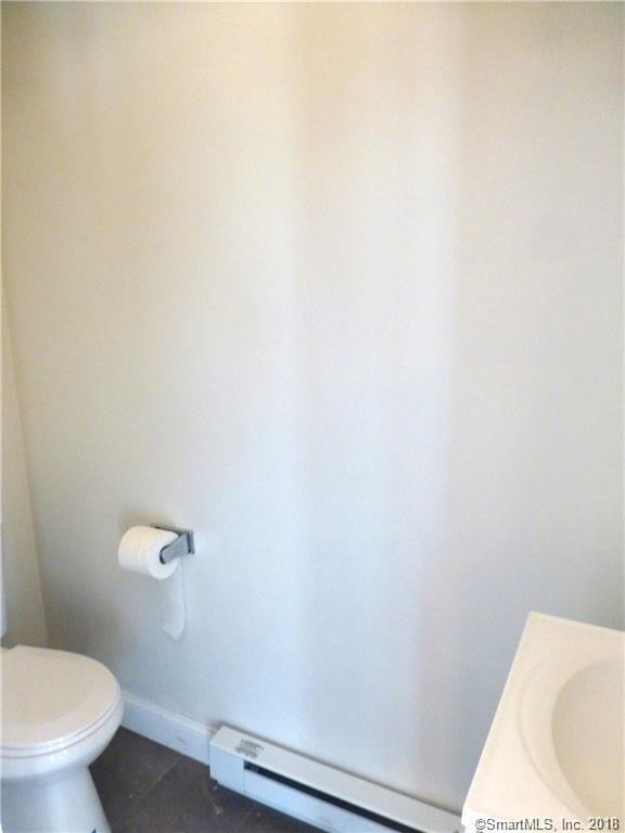 Foto del edificio - 608 Colonel Ledyard Hwy