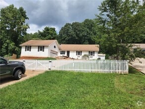 Building Photo - 5143 Ponderosa Farm Rd