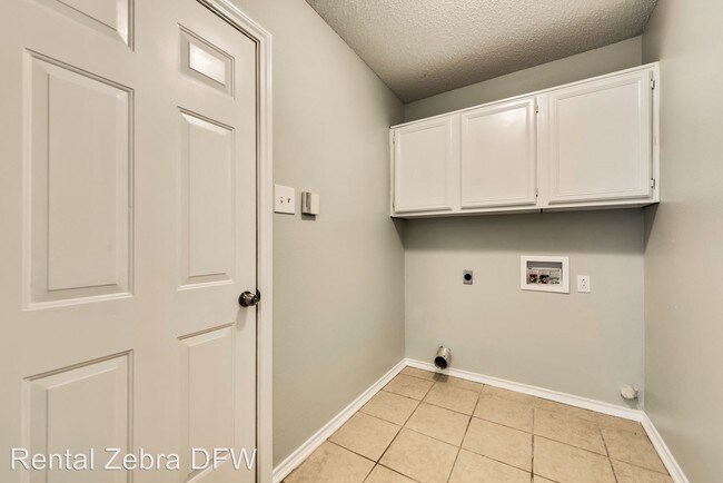 Building Photo - 4 br, 2 bath House - 4331 Elliott Oaks Dr