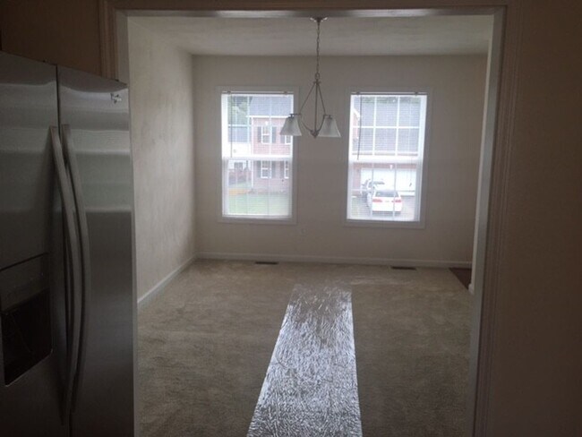 Foto del edificio - 3 Bedroom 2.5 Half Bath House with 1 car garage