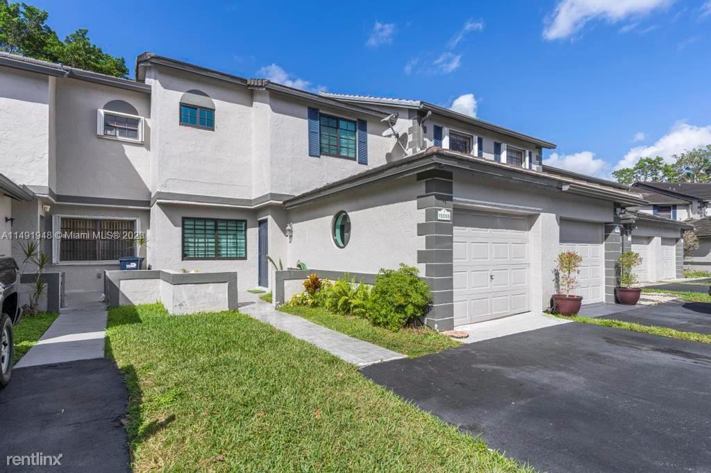 Foto principal - 2 br, 2.5 bath House - 15555 SW 110th Ter