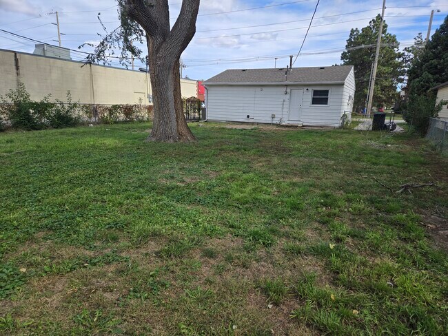 Foto del edificio - 1321 N 56th St