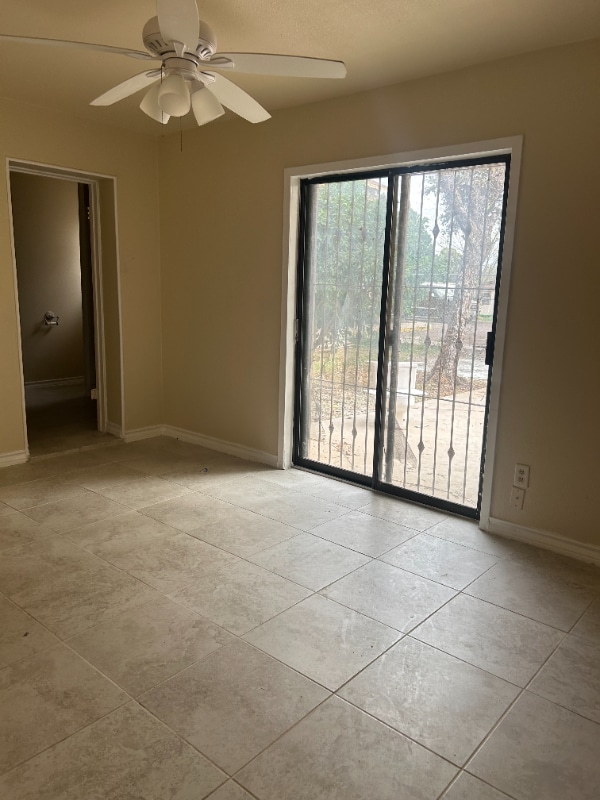 Foto del edificio - 3101 E Price St