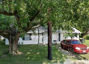 Building Photo - 503 S Duncan Rd