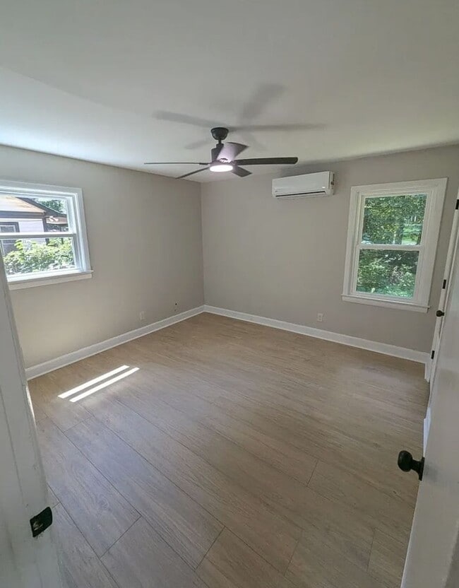 Building Photo - 2846 Kenhill Dr