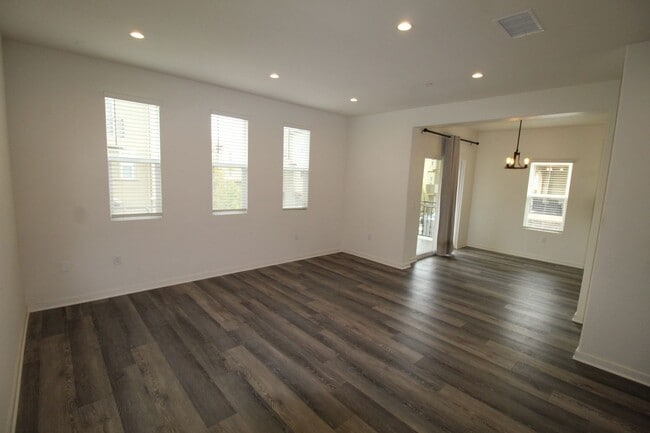 Building Photo - 2753 Morter Ln