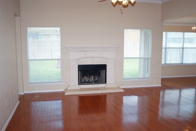 Foto del edificio - VIEW NOW - COMING SOON - Beautiful 3-Bed, 2-Bath Home in Keller ISD