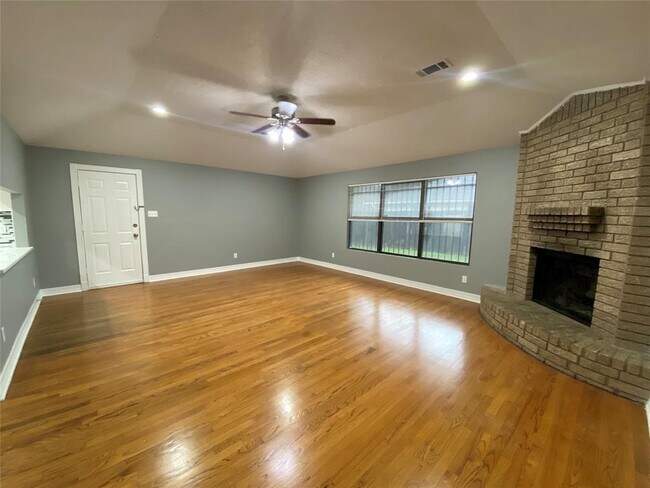 Building Photo - 1403 Littleport Ln