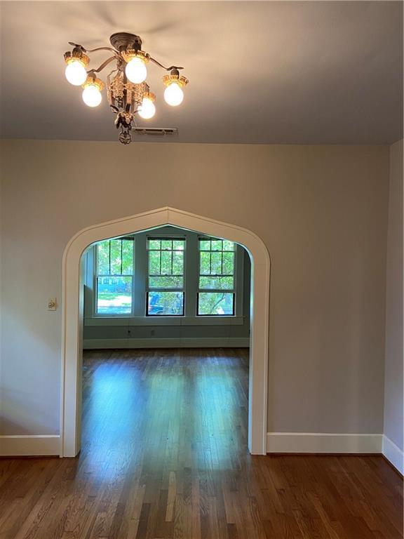 Foto del edificio - 3208 Harris Park Ave