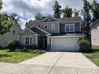 Building Photo - 10210 Falling Leaf Dr NW