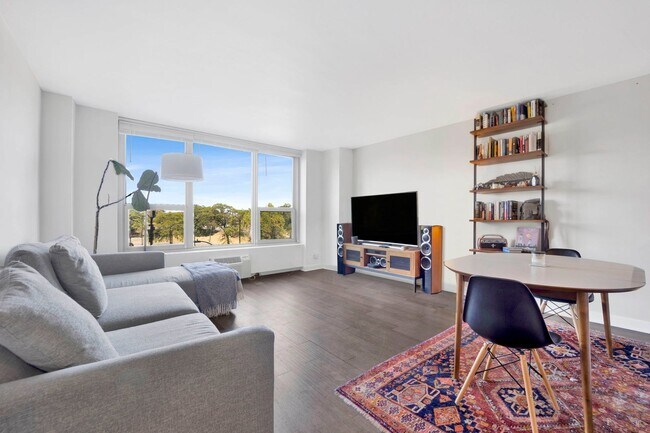 Foto del edificio - 1550 N Lake Shore Dr