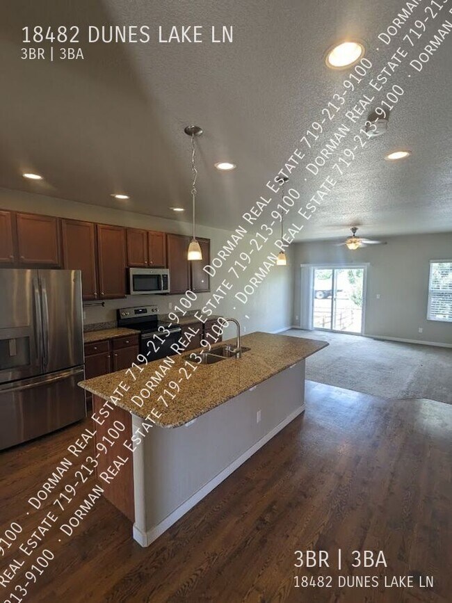 Foto del edificio - 18482 Dunes Lake Ln