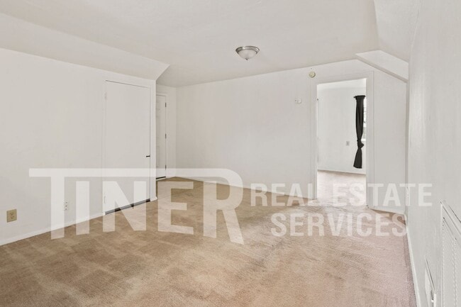 Building Photo - 1531 Virginia Ave