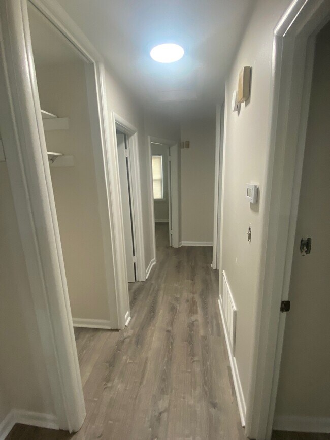 Foto del edificio - 4910 Red Oak Ln