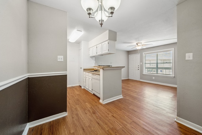 Foto del edificio - Pearland Village