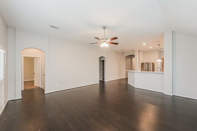 Foto del edificio - 8011 Thorncroft Manor Ln