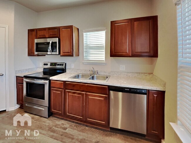 Foto del edificio - 7427 Twin Pine Ct
