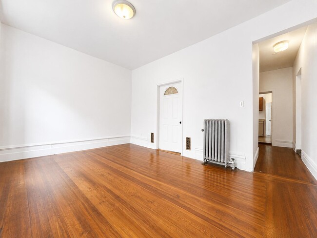 Foto del edificio - 182 Claremont Ave