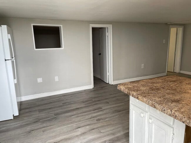 Photo - 1237 Virginia Ave Apartment