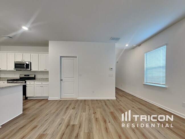 Foto del edificio - 2464 Lennox Rd SE